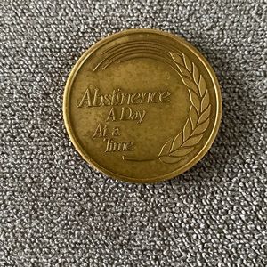 Vintage AA 6 month medallion/chip